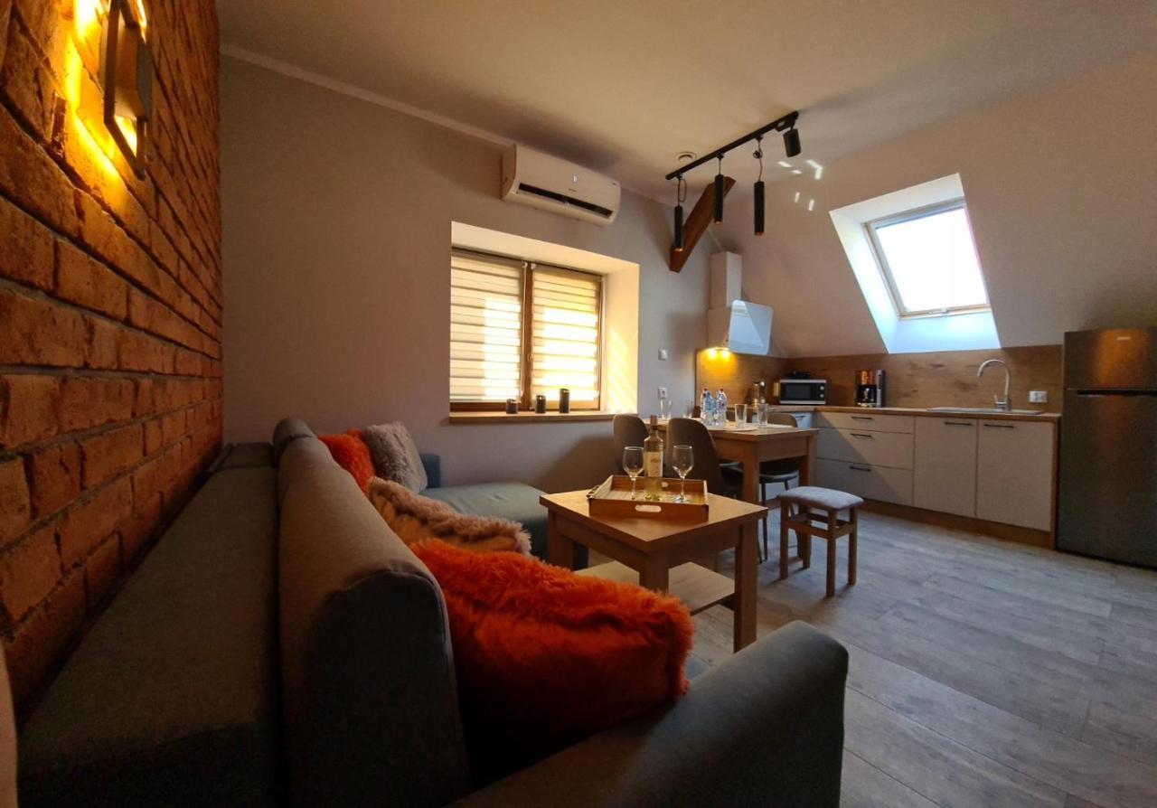 Komarno Iv Apartment *